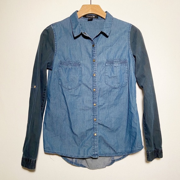 Forever‎ 21 Chambray Button Down Shirt - Picture 1 of 8
